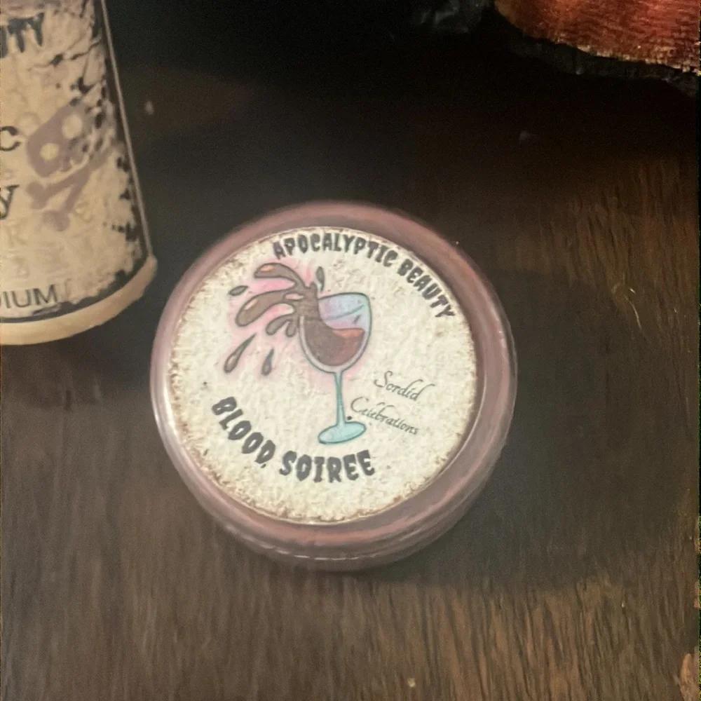 Apocalyptic Beauty Loose Eyeshadow Blood Soiree with Liquid Mixing Medium Etsy